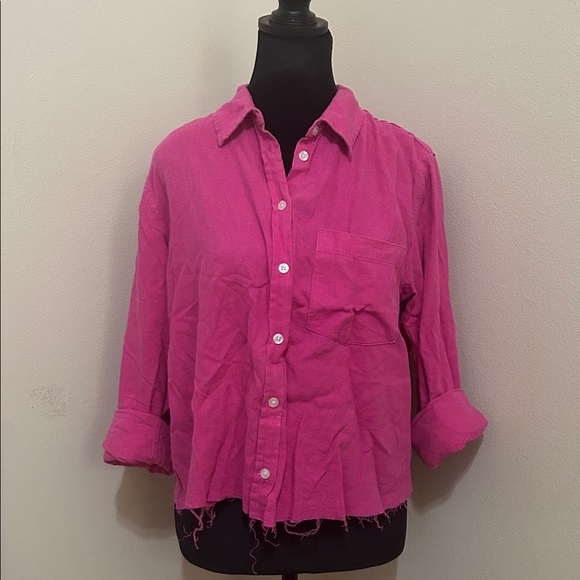GAP Pink Distress Button-Up Shirt Size M - Picture 2 of 4